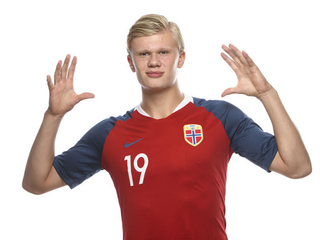 JD Gaming Crush FunPlus Phoenix , Invictus Gaming Defeat Ninjas in Pyjamas